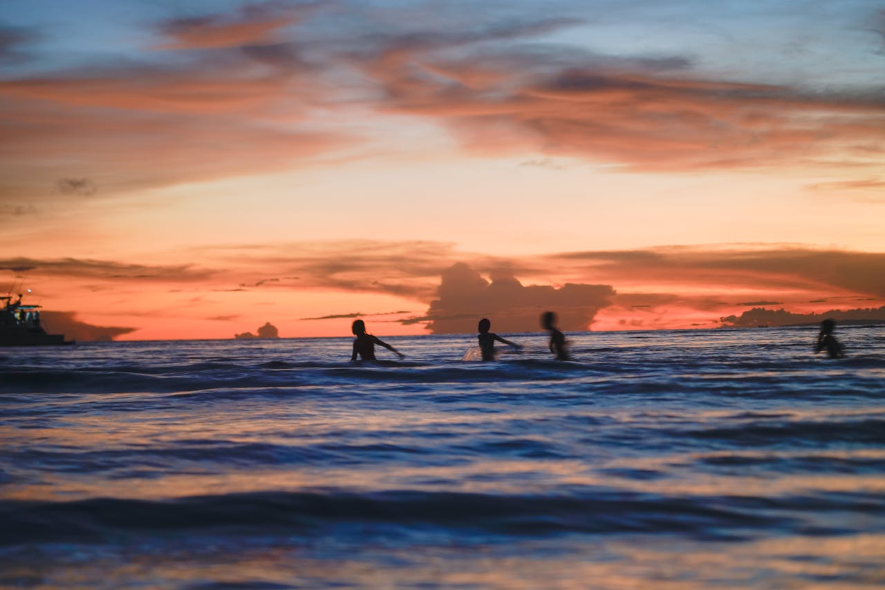 海边的傍晚，总是带着温柔的诗意。